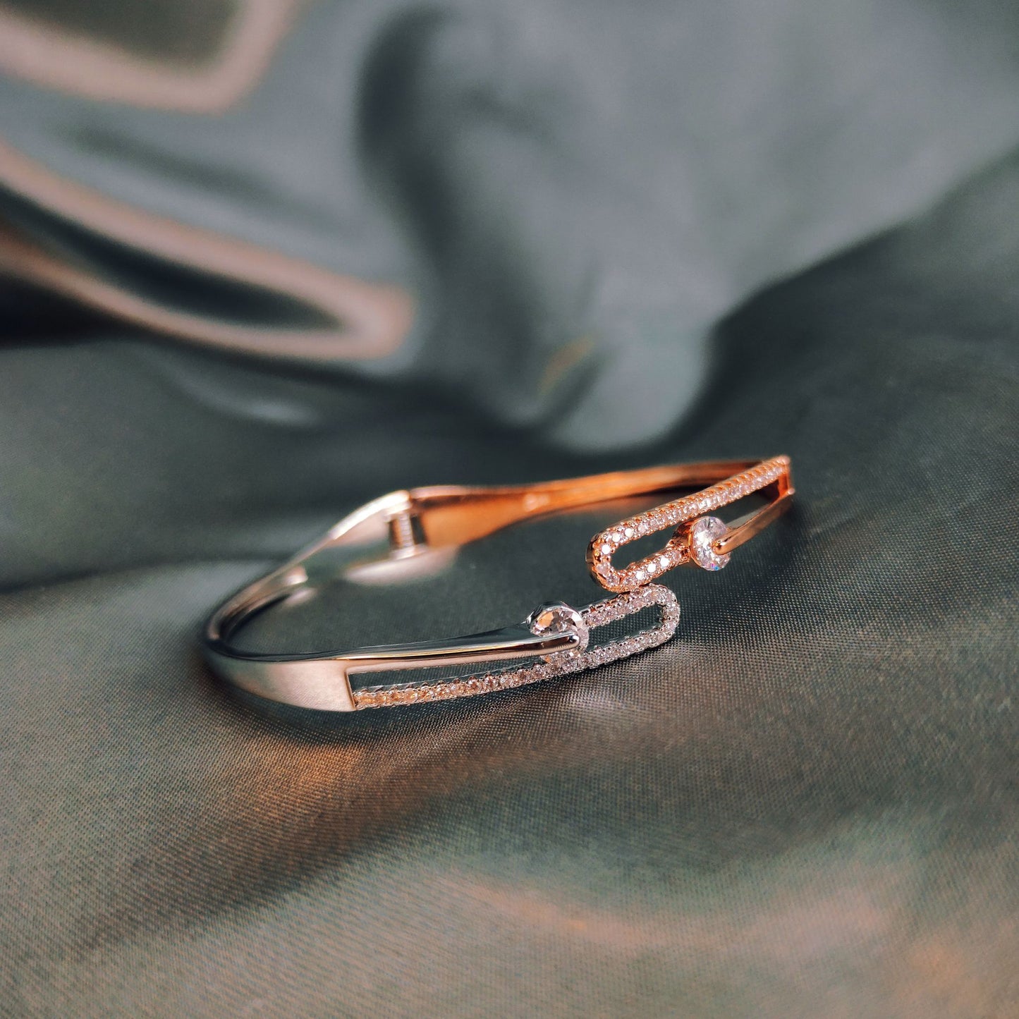 Rosegold Solitaire Link