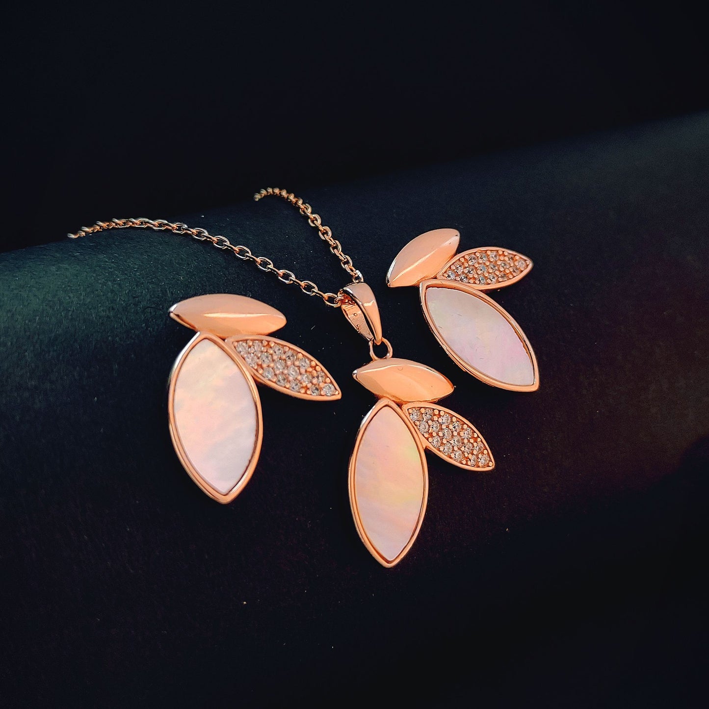 MOP Rosegold Butterfly