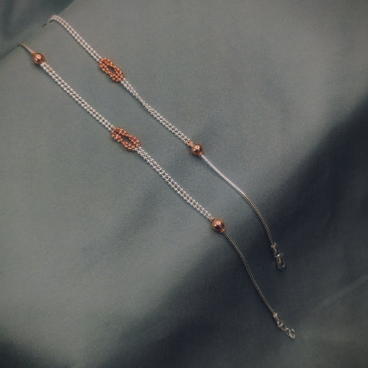 Rosegold Ball Knots
