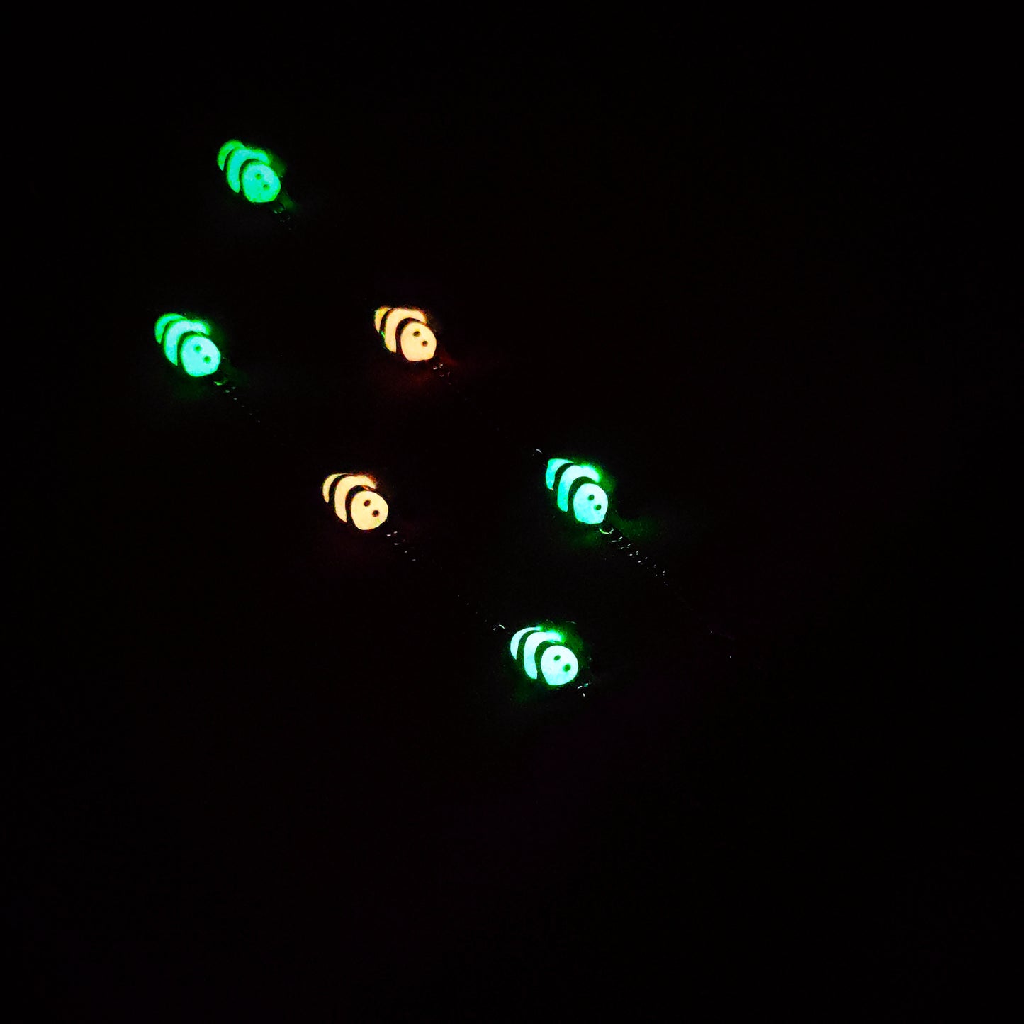 Radium Bee Magic  Glow