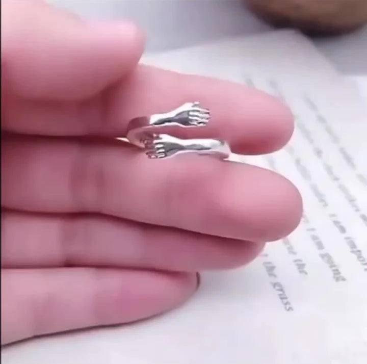 Hug Ring
