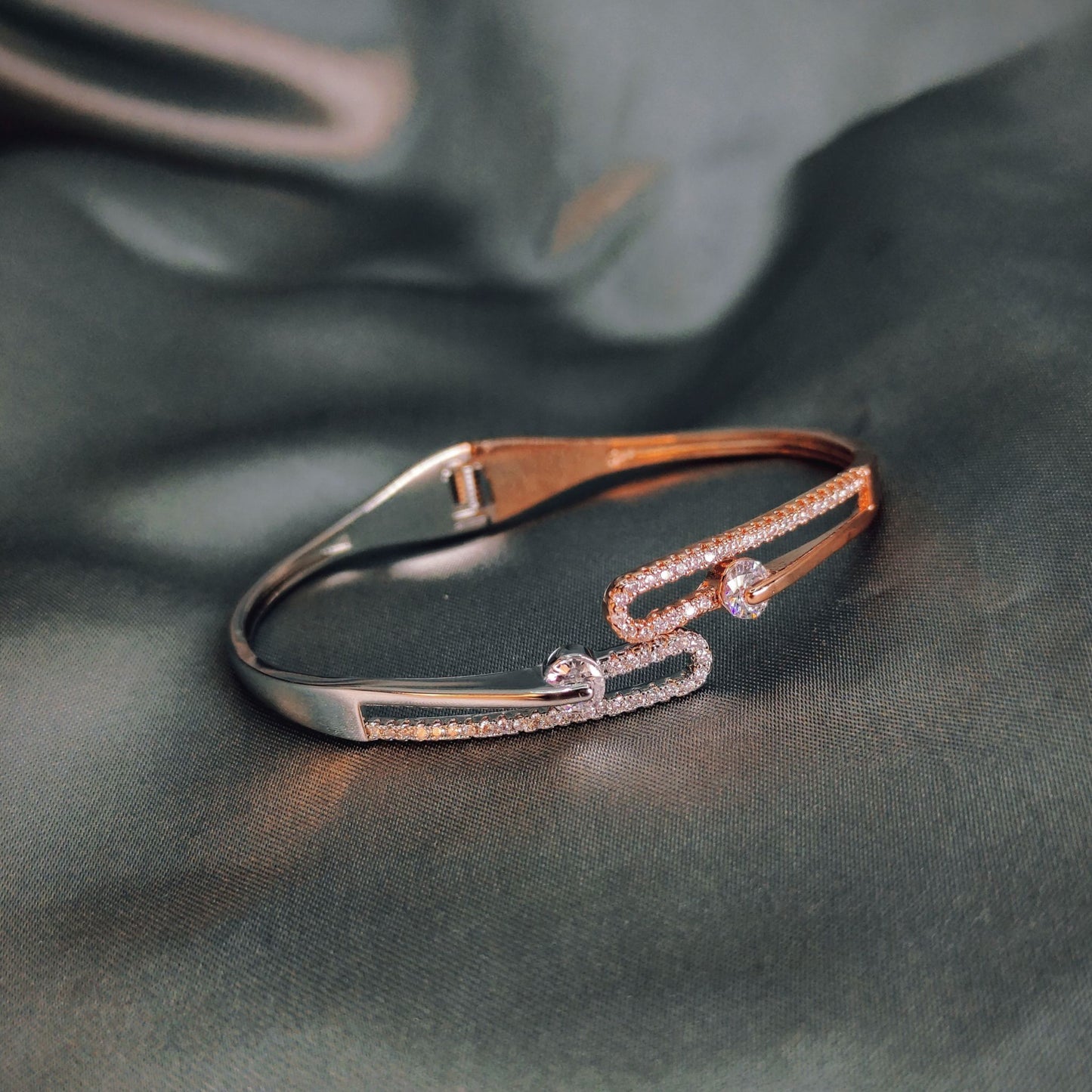 Rosegold Solitaire Link
