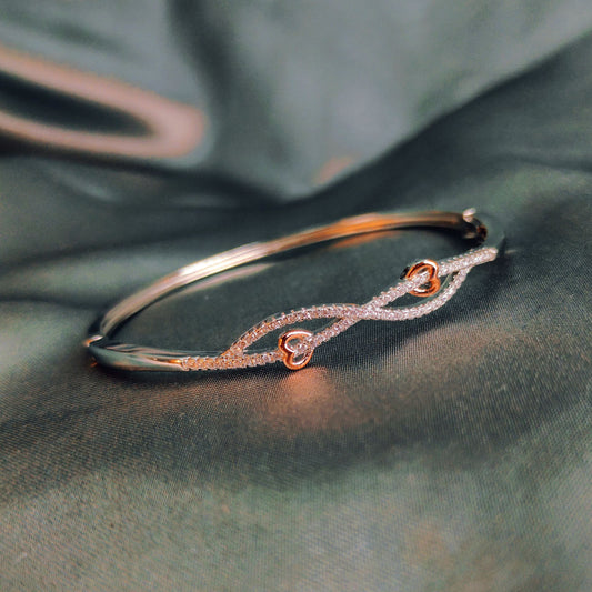 Rosegold Heart Knots
