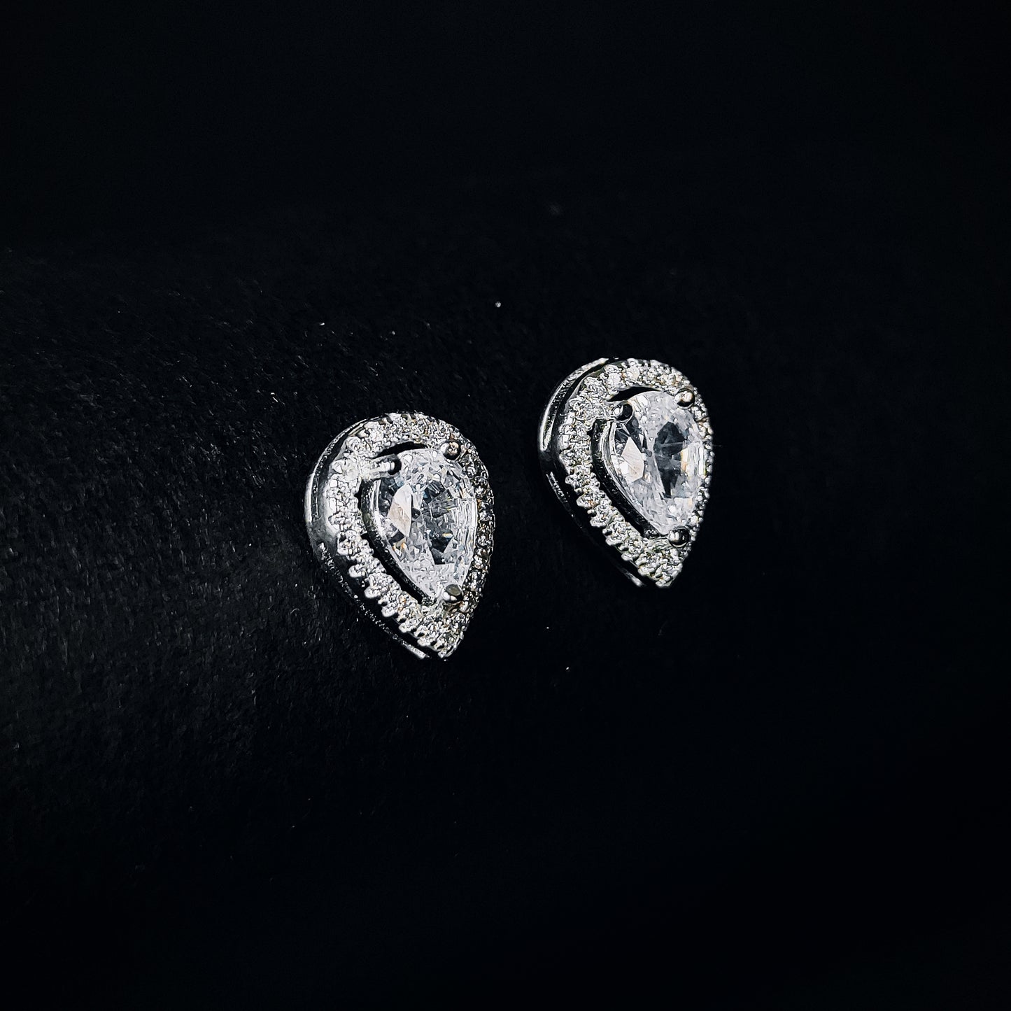 Solitaire Droplets